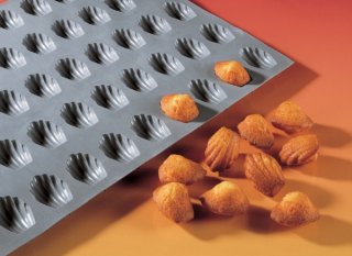 Moule pour 8 mini madeleine en silicone elastomoules - RETIF