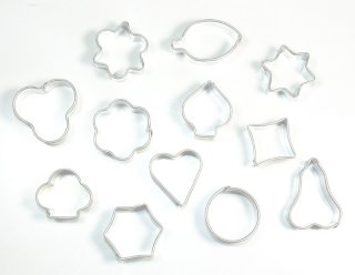 Emporte-pièces minis 3 cm assortis